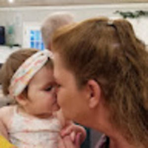 Meet your Posher, Dee